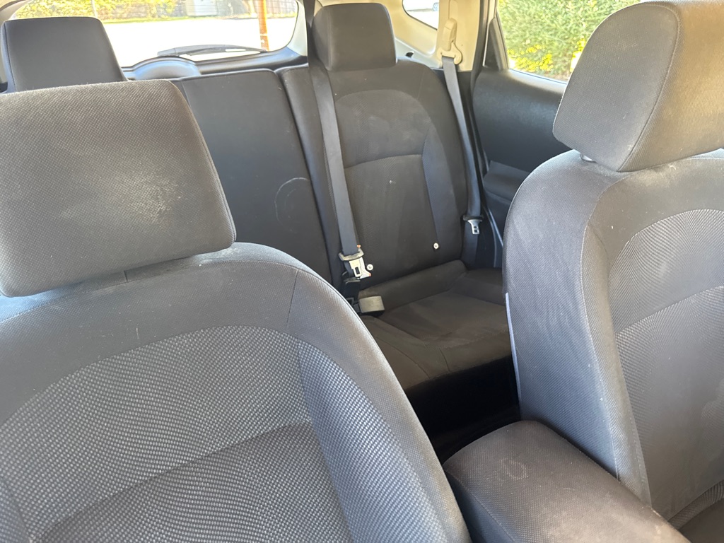 Photo 26 of this NISSAN ROGUE SELECT