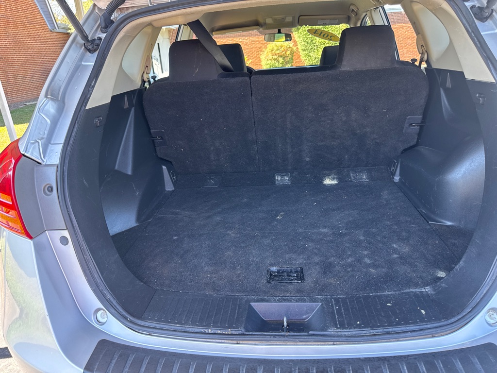 Photo 16 of this NISSAN ROGUE SELECT