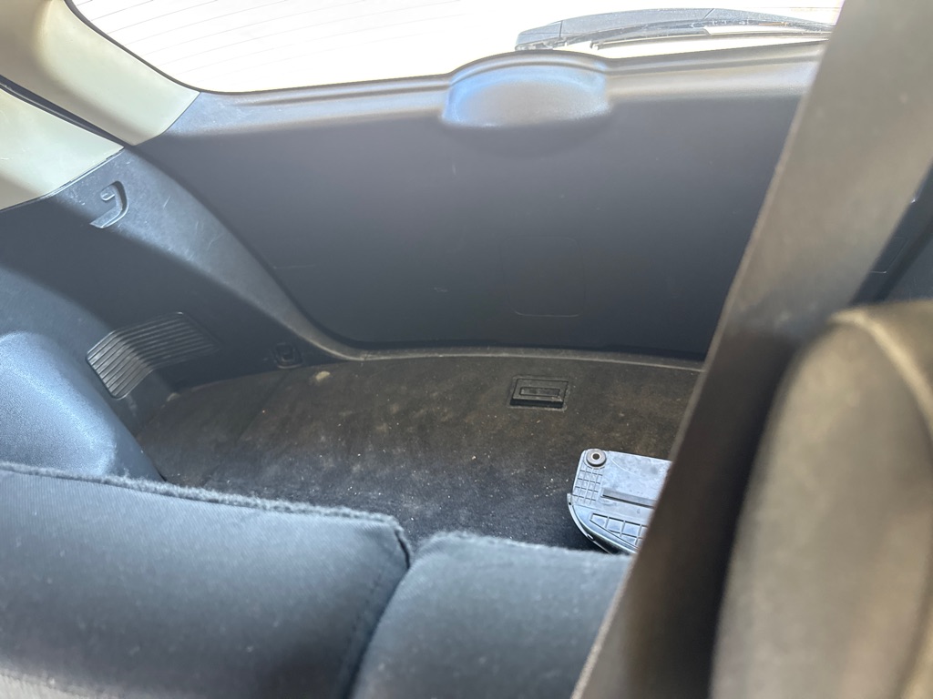 Photo 13 of this NISSAN ROGUE SELECT