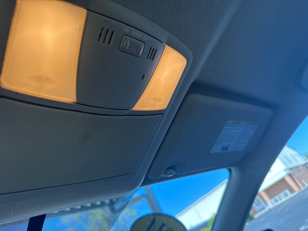 Photo 33 of this NISSAN ROGUE SELECT