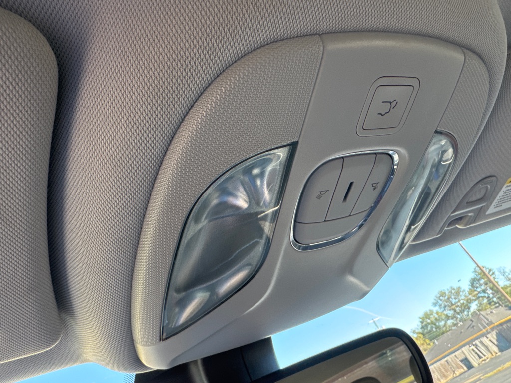 Photo 42 of this JEEP COMPASS