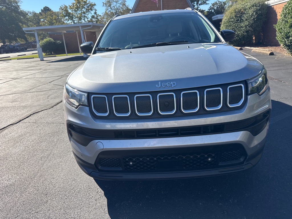 Photo 10 of this JEEP COMPASS