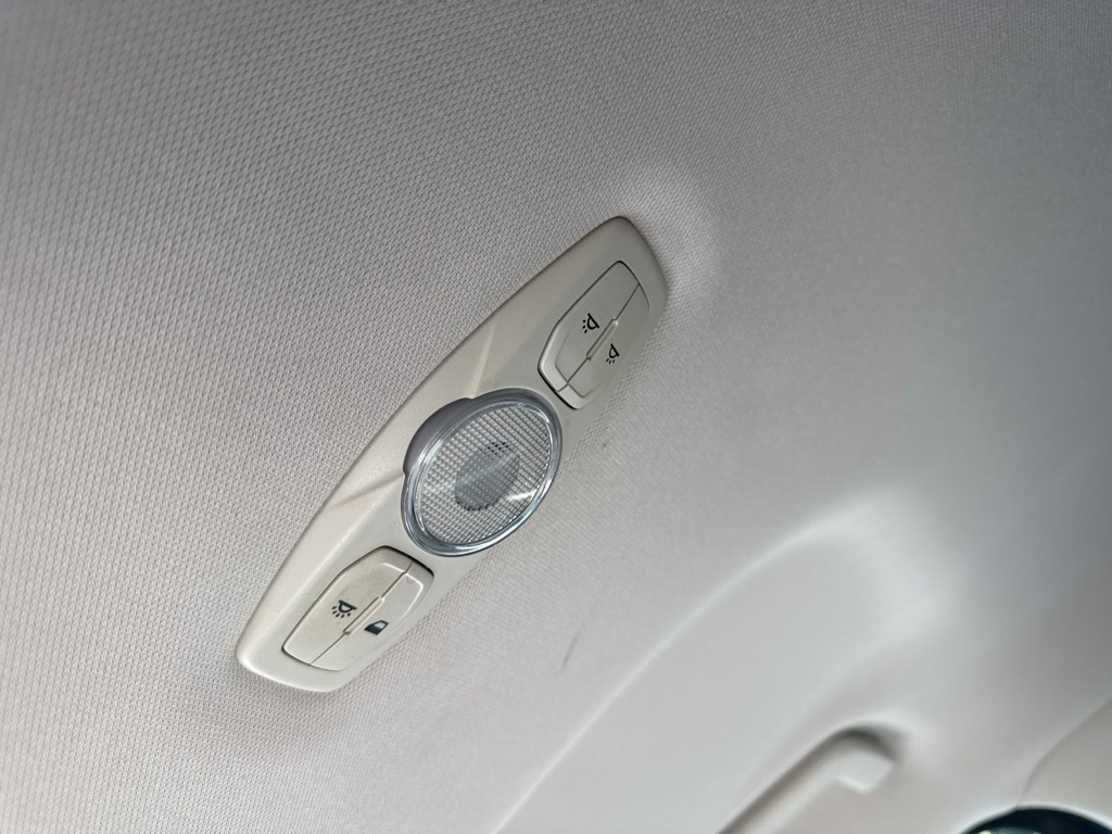Photo 36 of this FORD ESCAPE