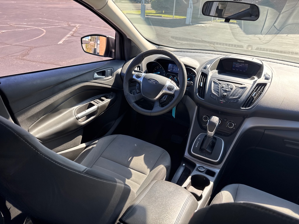 Photo 21 of this FORD ESCAPE
