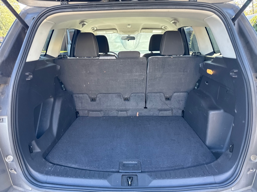 Photo 16 of this FORD ESCAPE