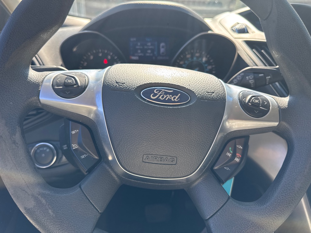 Photo 32 of this FORD ESCAPE