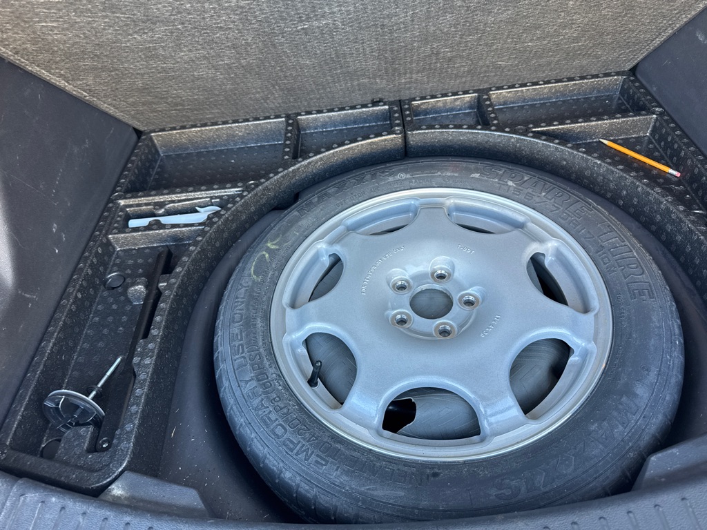 Photo 17 of this FORD ESCAPE