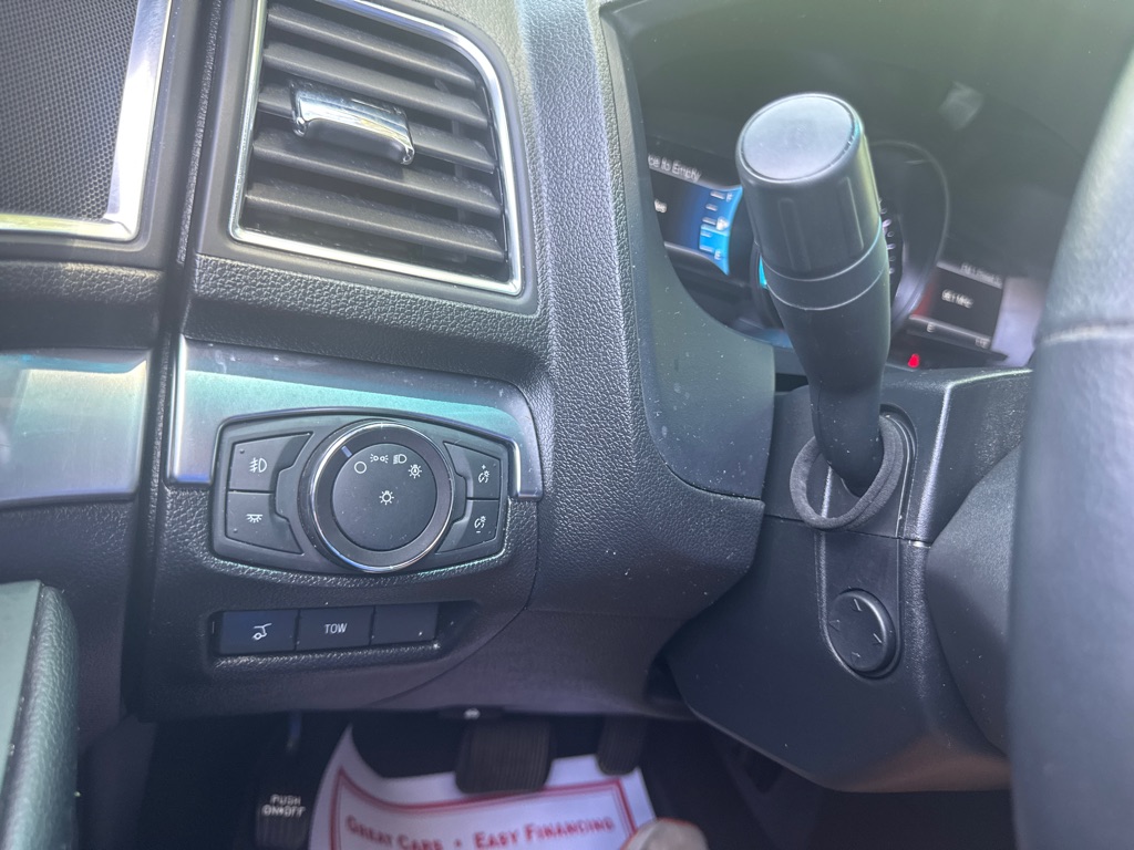 Photo 54 of this FORD EXPLORER