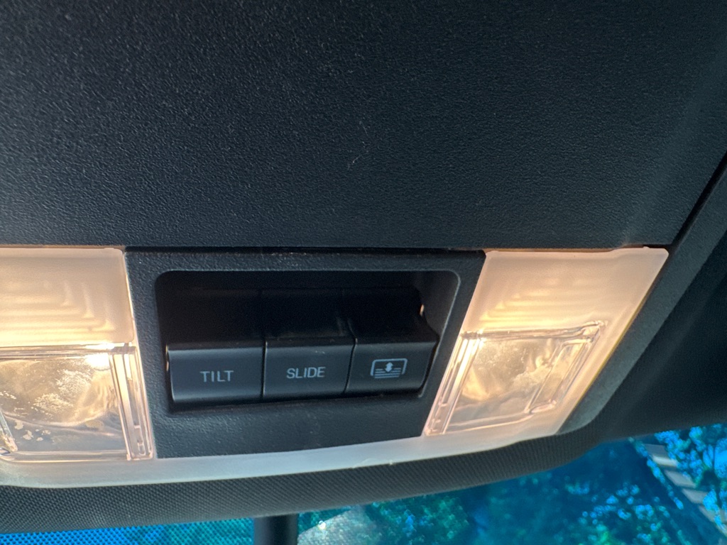 Photo 45 of this FORD EXPLORER