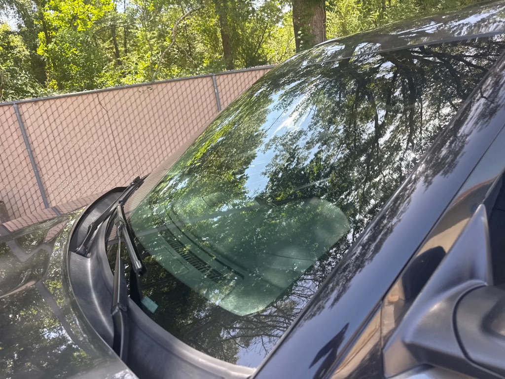 Photo 12 of this FORD EXPLORER