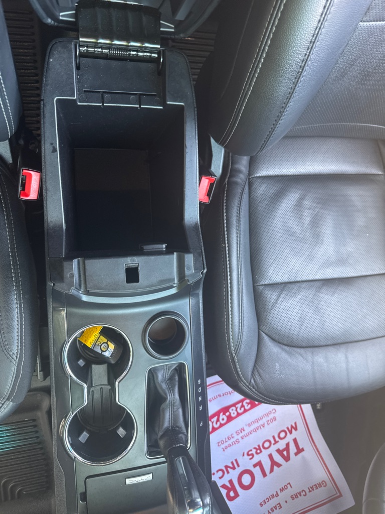 Photo 38 of this FORD EXPLORER