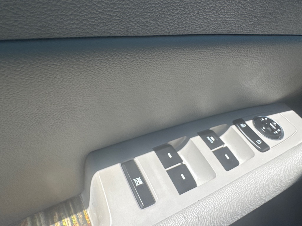 Photo 34 of this HYUNDAI SONATA