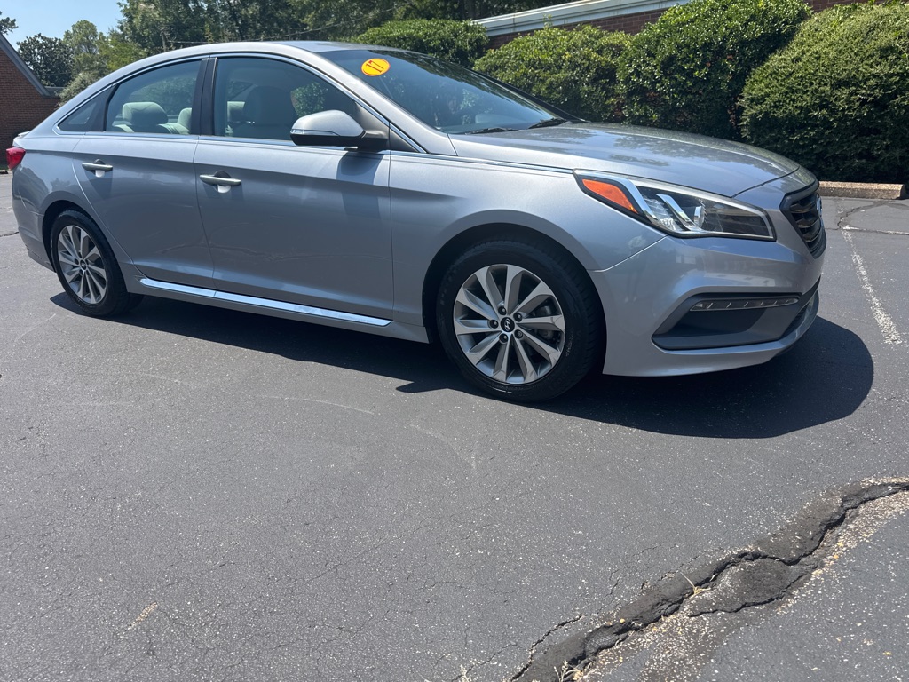 Photo 6 of this HYUNDAI SONATA