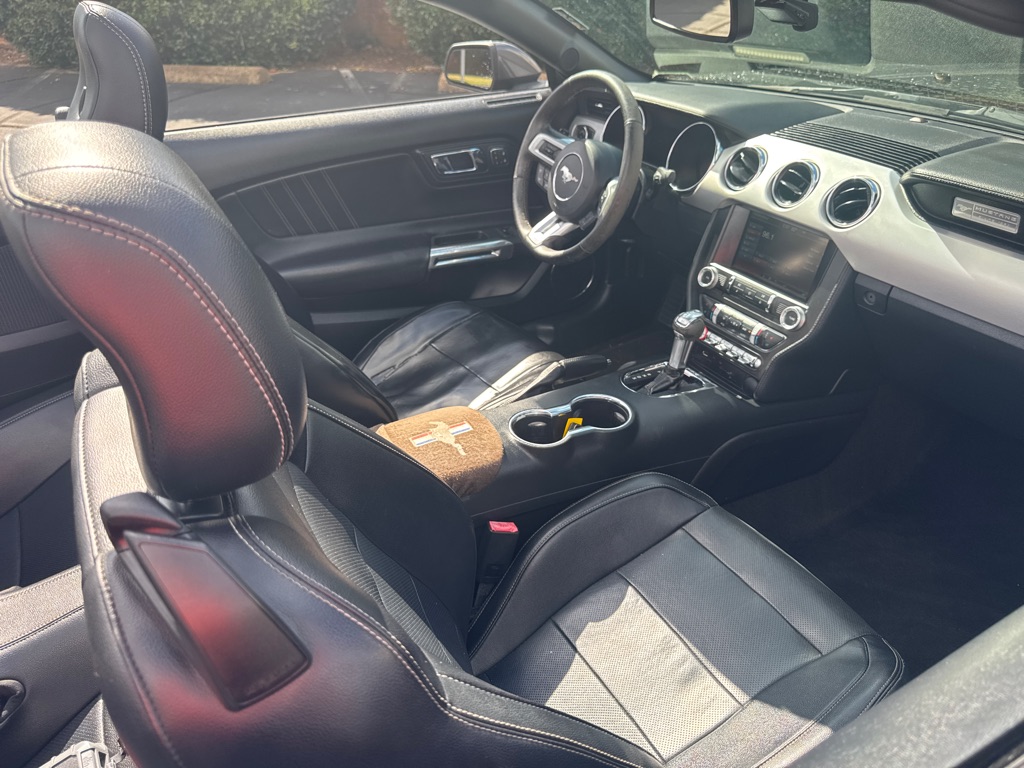 Photo 26 of this FORD MUSTANG