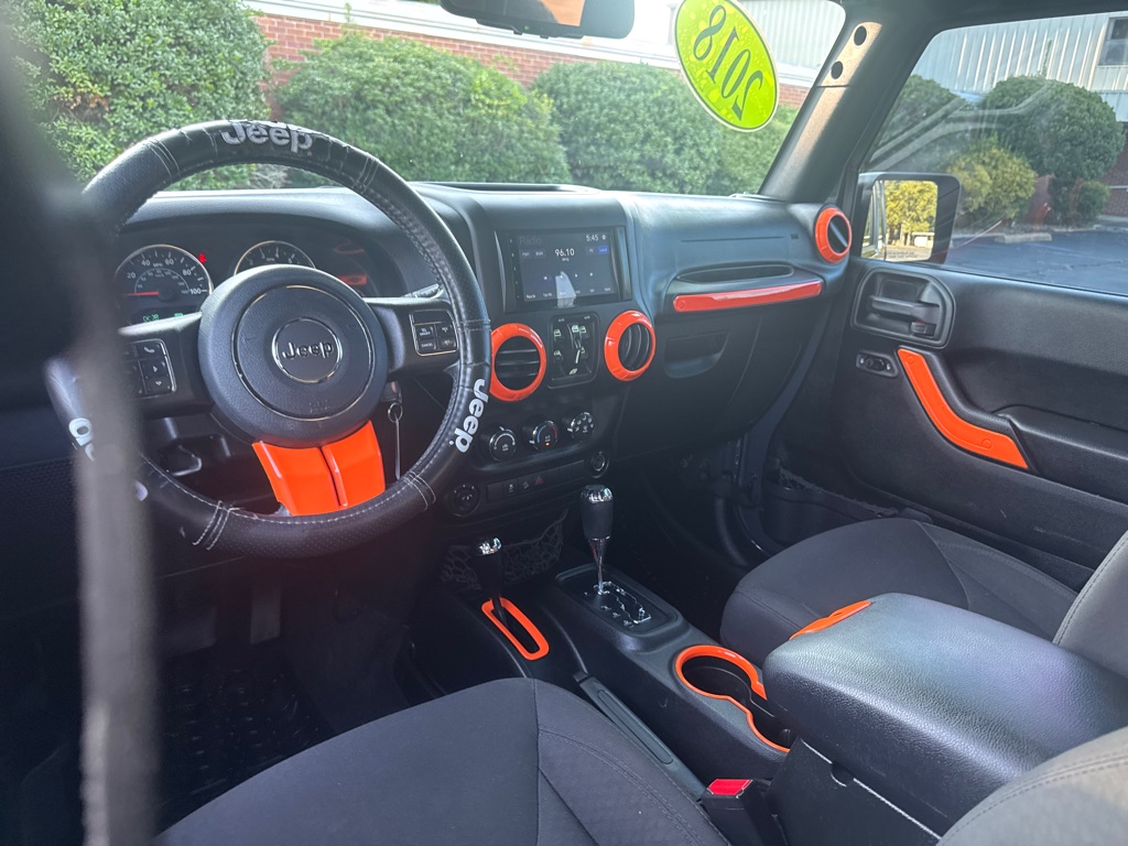 Photo 19 of this JEEP WRANGLER UNLIMI