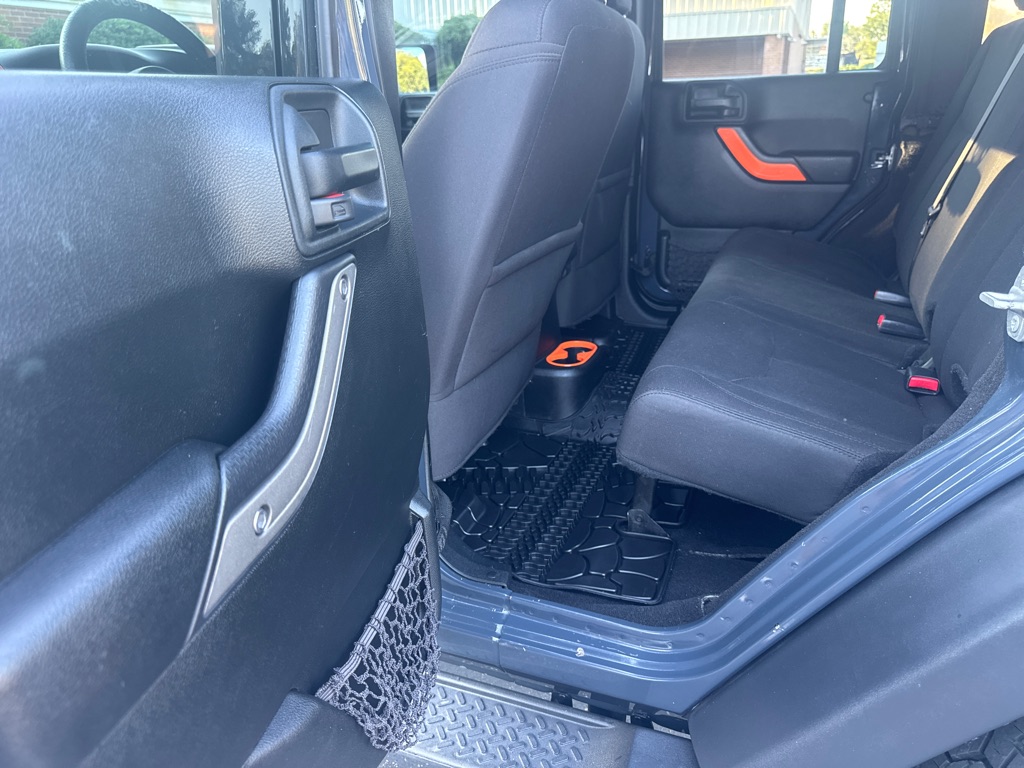 Photo 14 of this JEEP WRANGLER UNLIMI