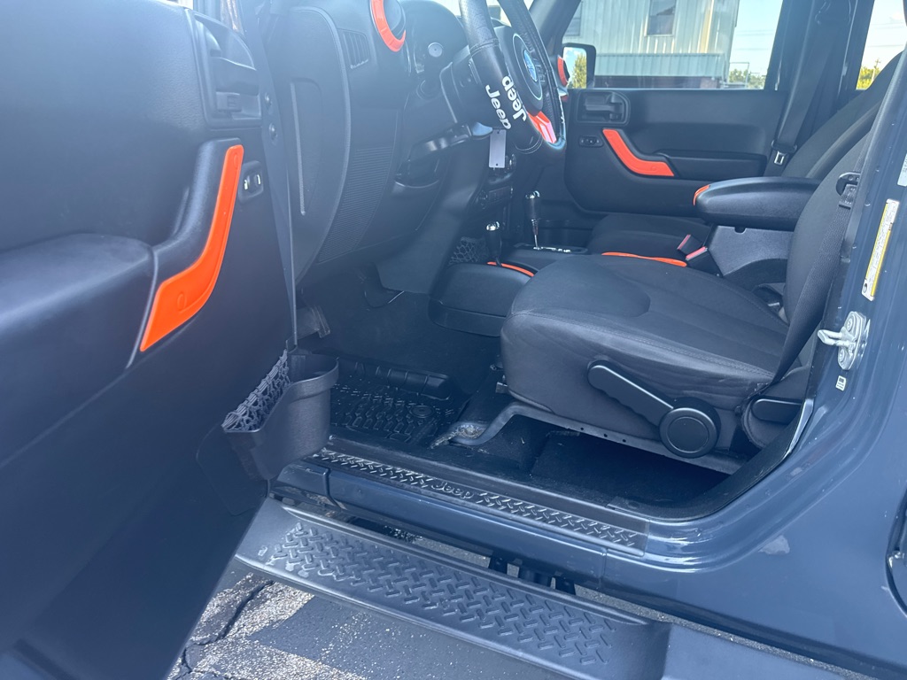 Photo 37 of this JEEP WRANGLER UNLIMI