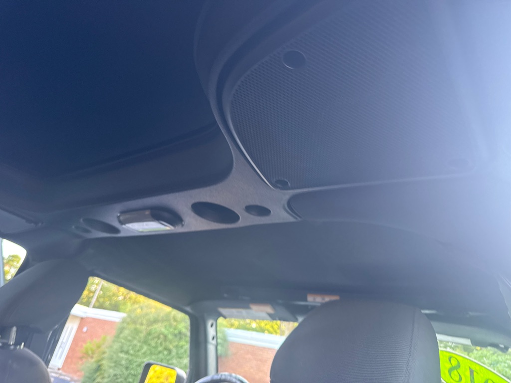 Photo 28 of this JEEP WRANGLER UNLIMI