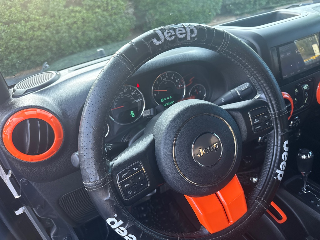 Photo 40 of this JEEP WRANGLER UNLIMI