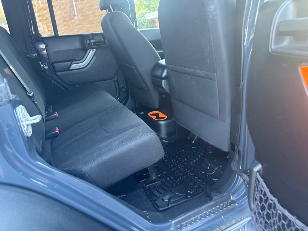 Photo 25 of this JEEP WRANGLER UNLIMI