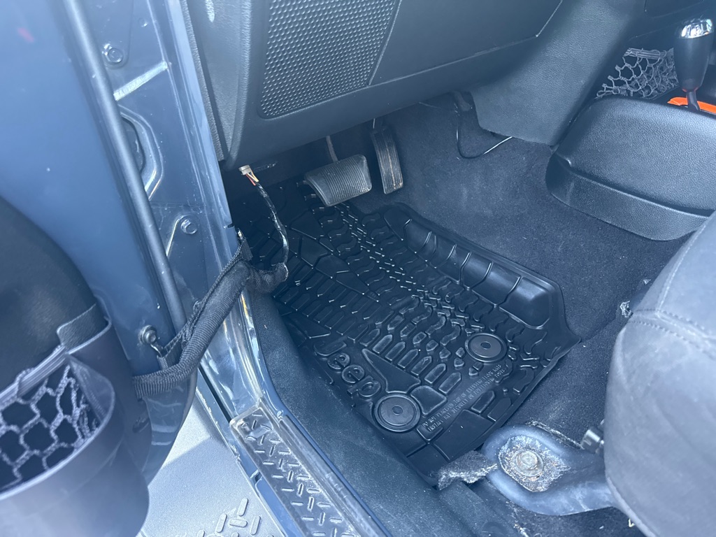 Photo 38 of this JEEP WRANGLER UNLIMI