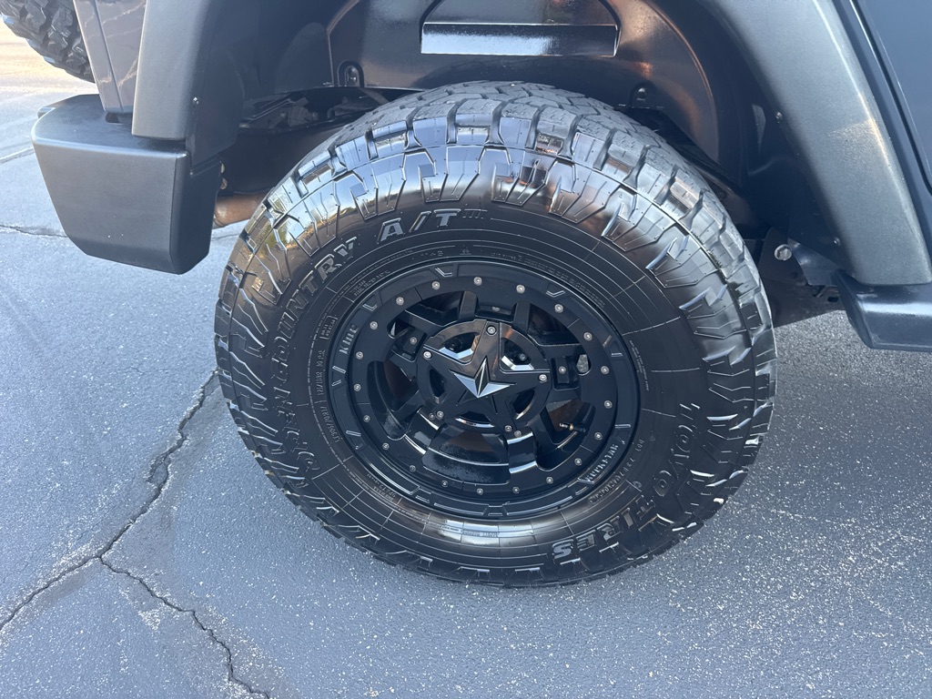 Photo 6 of this JEEP WRANGLER UNLIMI