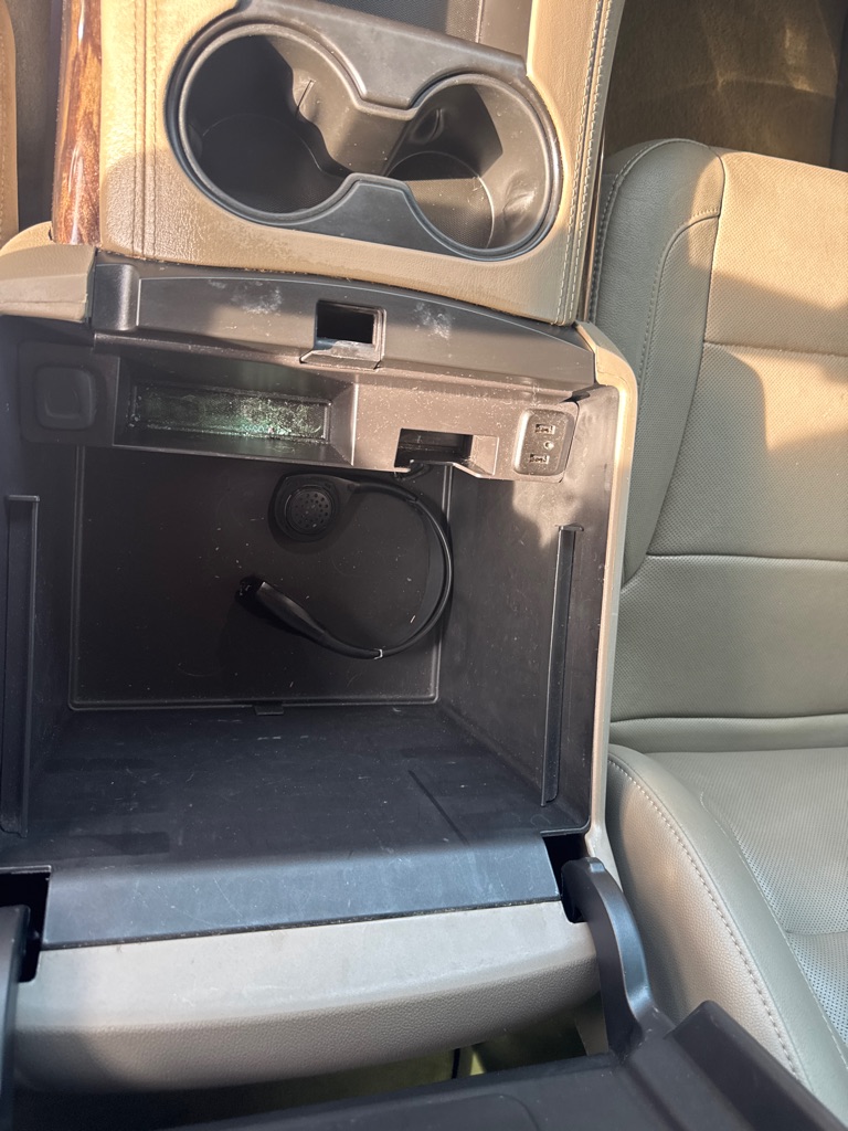 Photo 56 of this GMC YUKON
