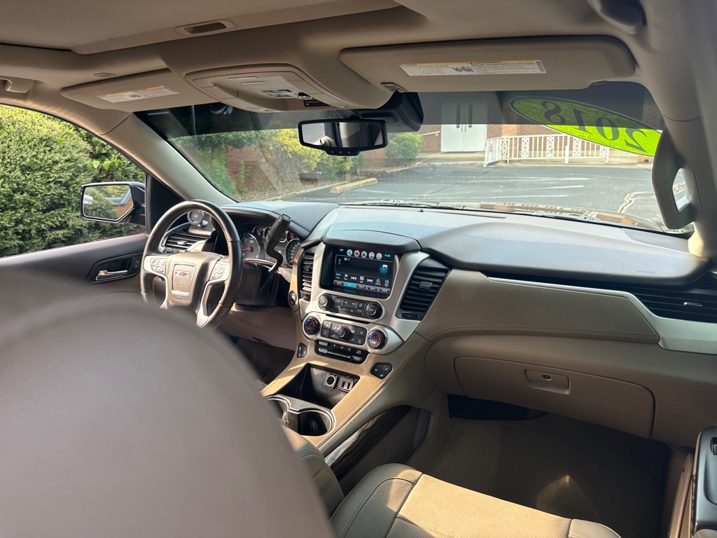 Photo 28 of this GMC YUKON