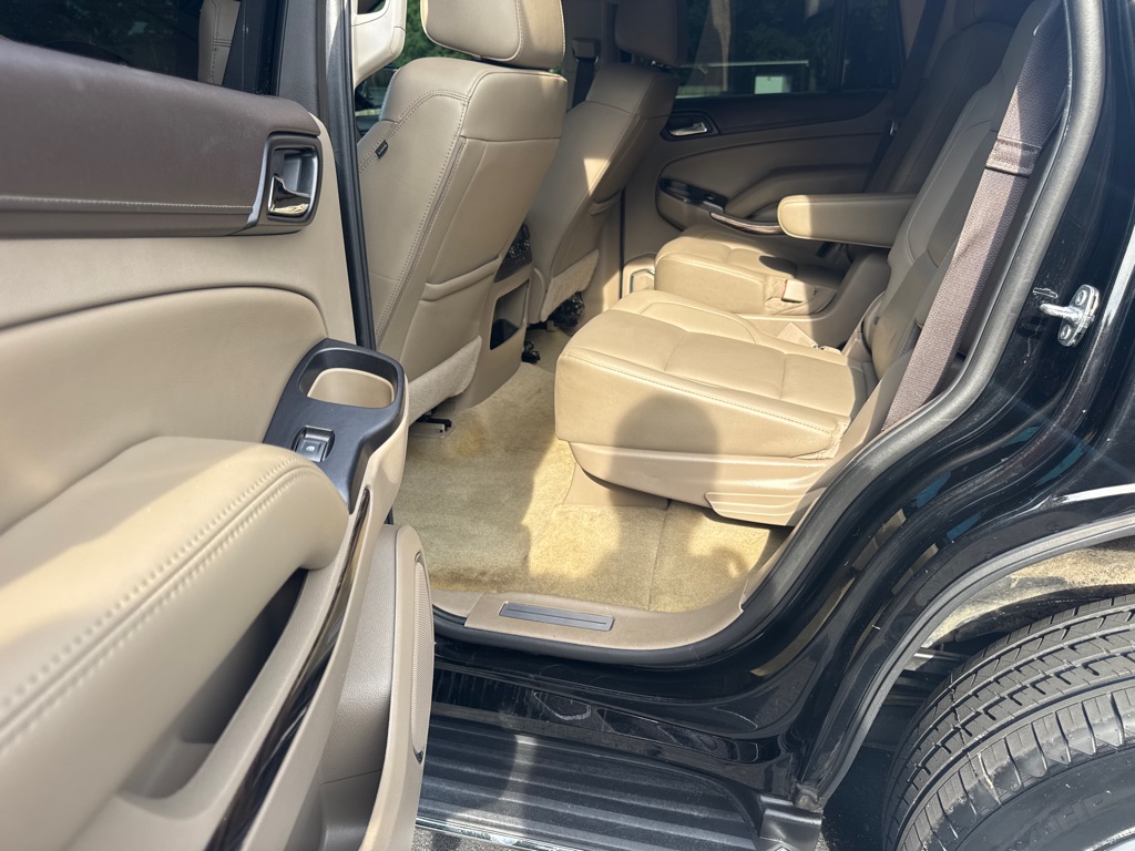 Photo 14 of this GMC YUKON