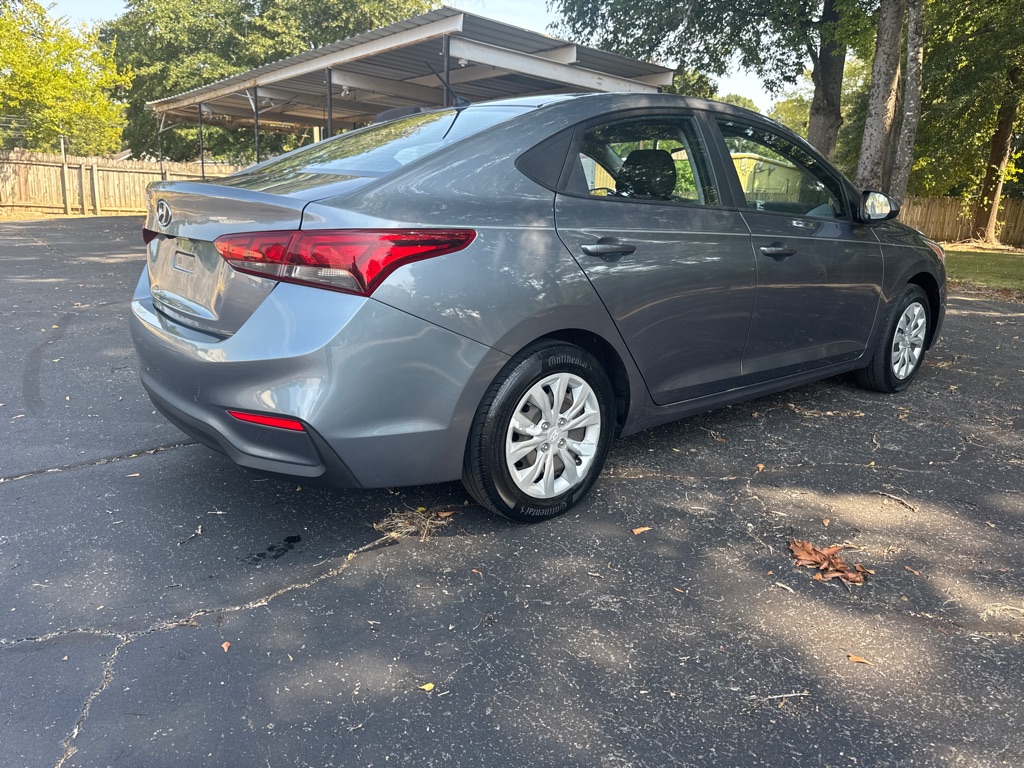 Photo 4 of this HYUNDAI ACCENT