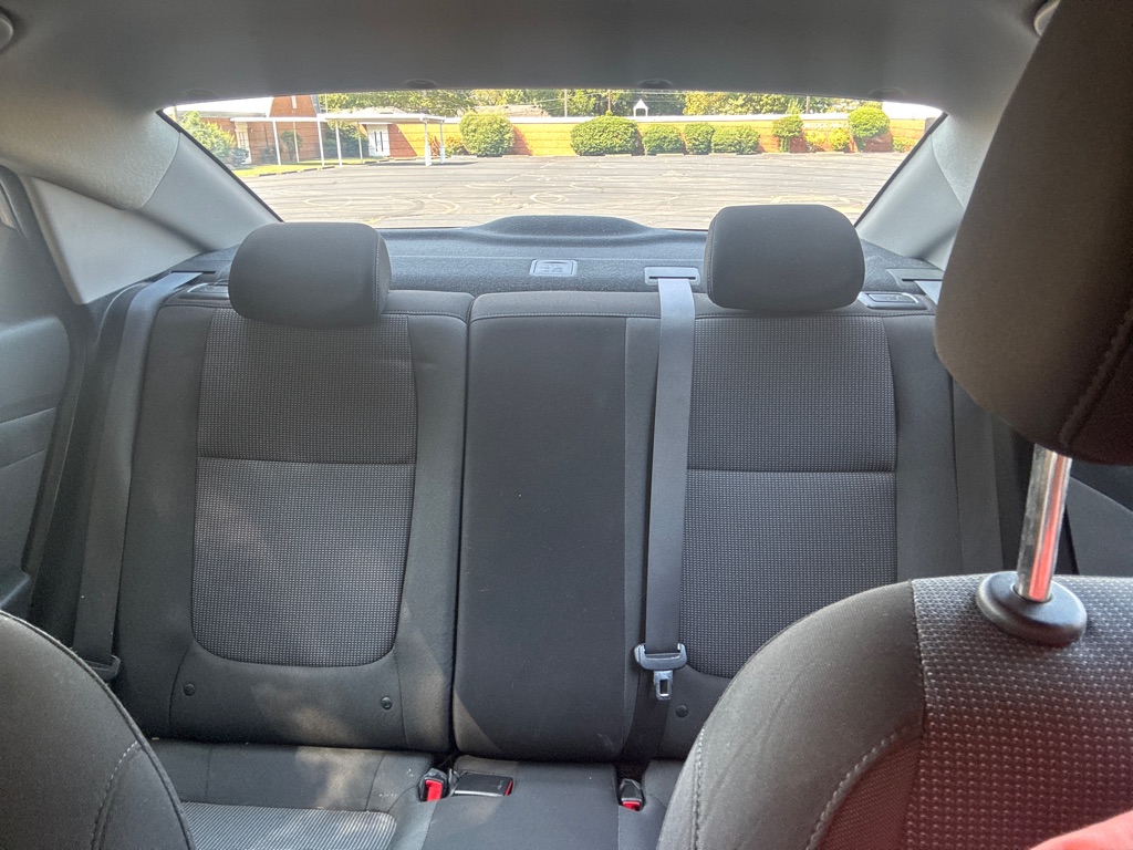Photo 30 of this HYUNDAI ACCENT
