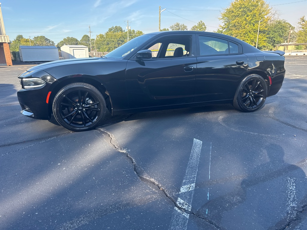 2017 Dodge Charger SE RWD