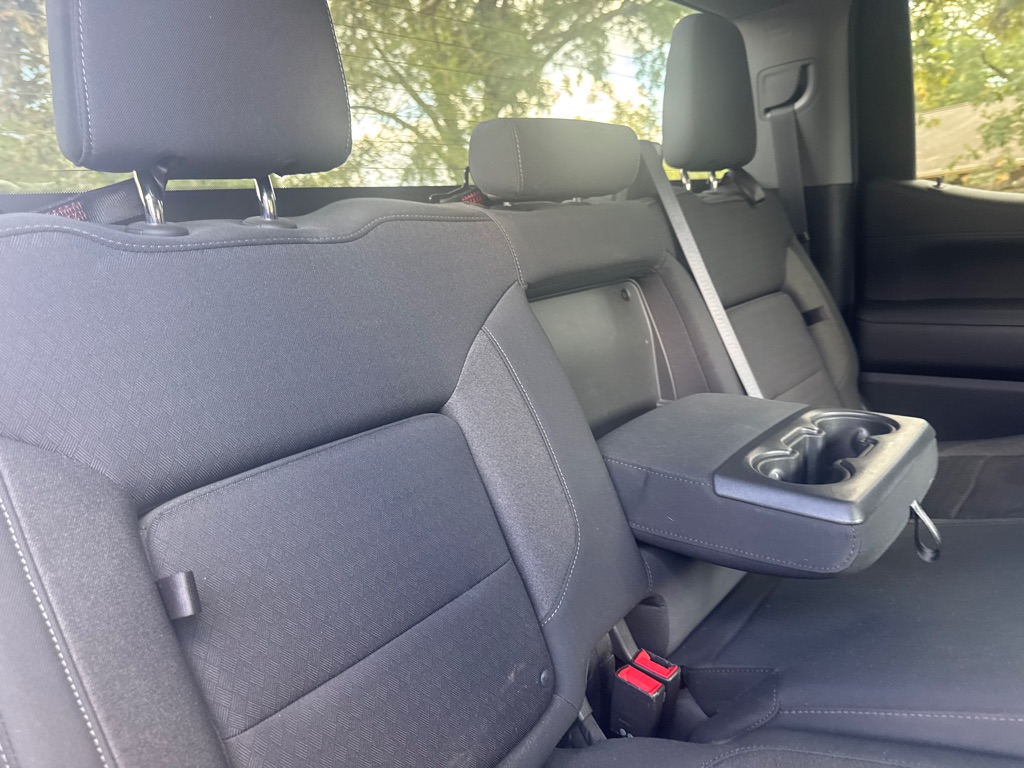 Photo 33 of this GMC SIERRA