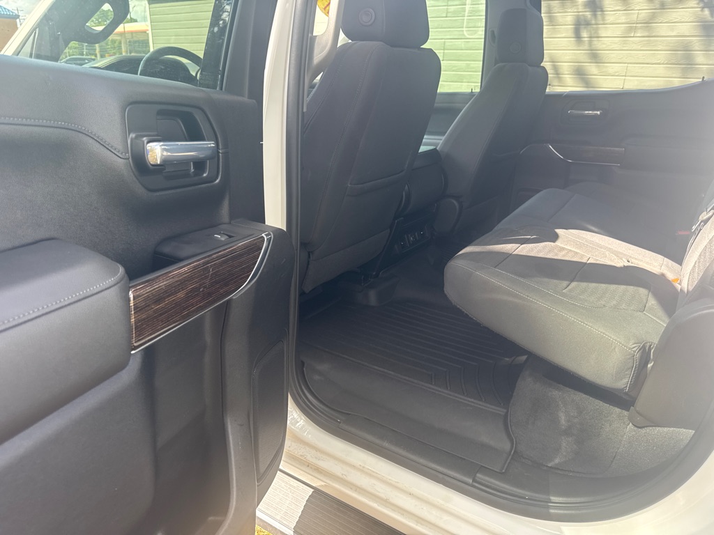 Photo 15 of this GMC SIERRA