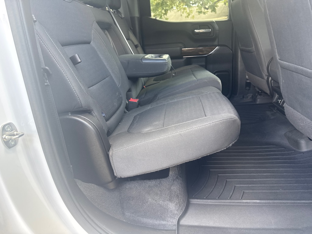 Photo 31 of this GMC SIERRA