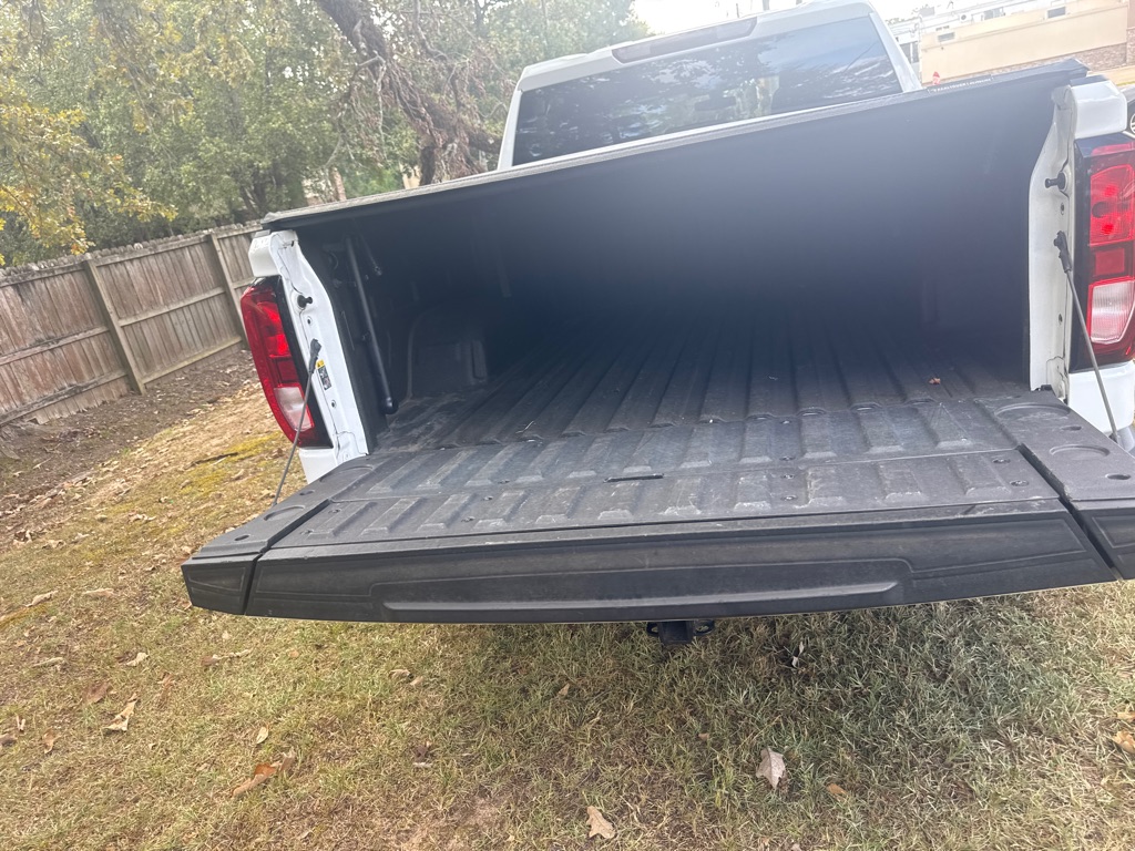 Photo 23 of this GMC SIERRA