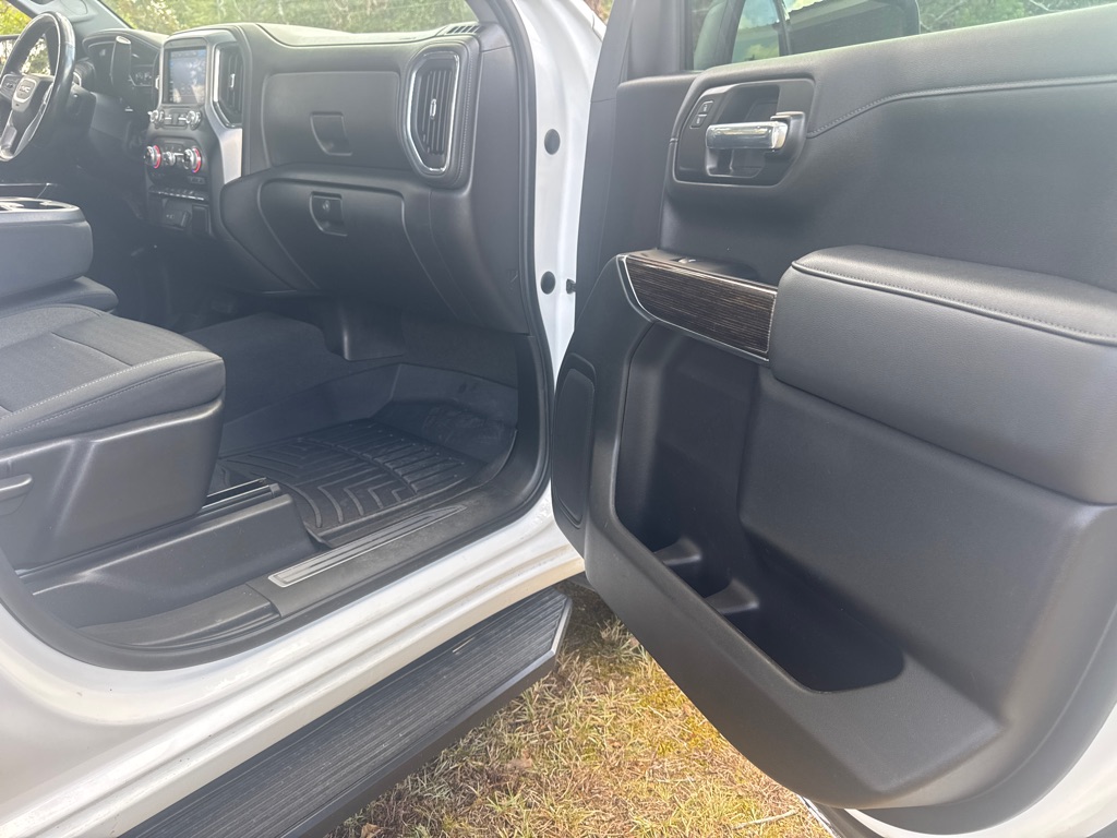 Photo 34 of this GMC SIERRA