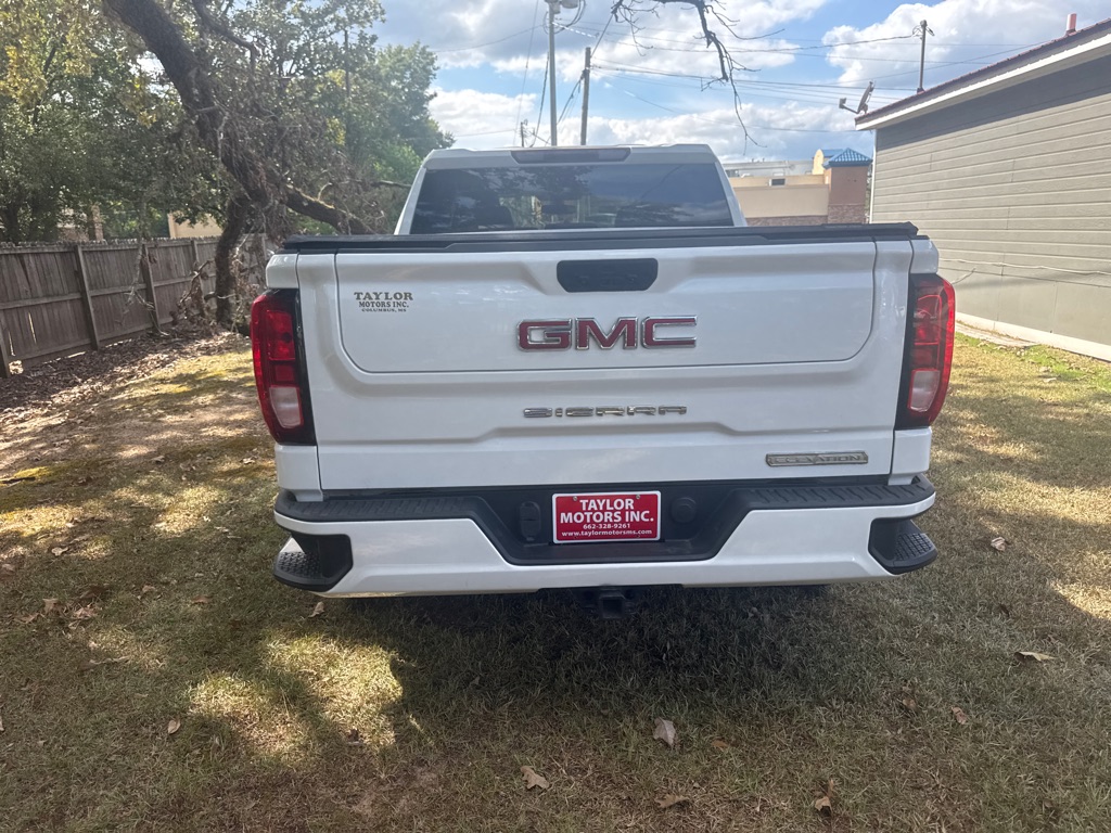 Photo 3 of this GMC SIERRA