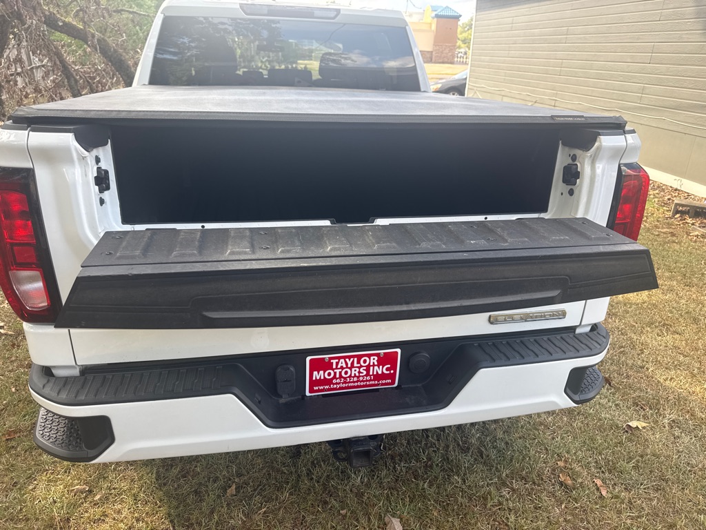 Photo 22 of this GMC SIERRA