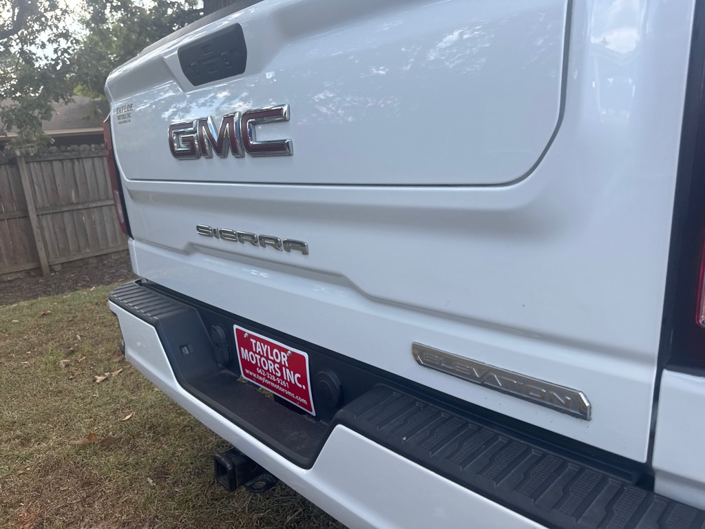 Photo 27 of this GMC SIERRA