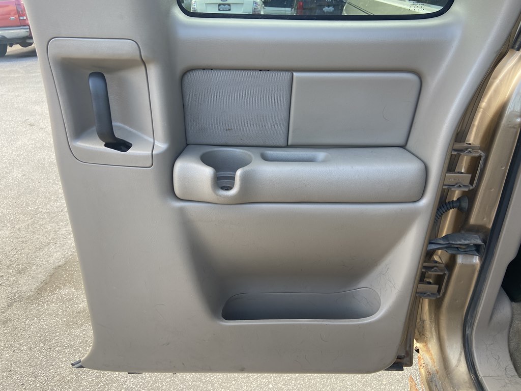 Photo 15 of this CHEVROLET SILVERADO 2500