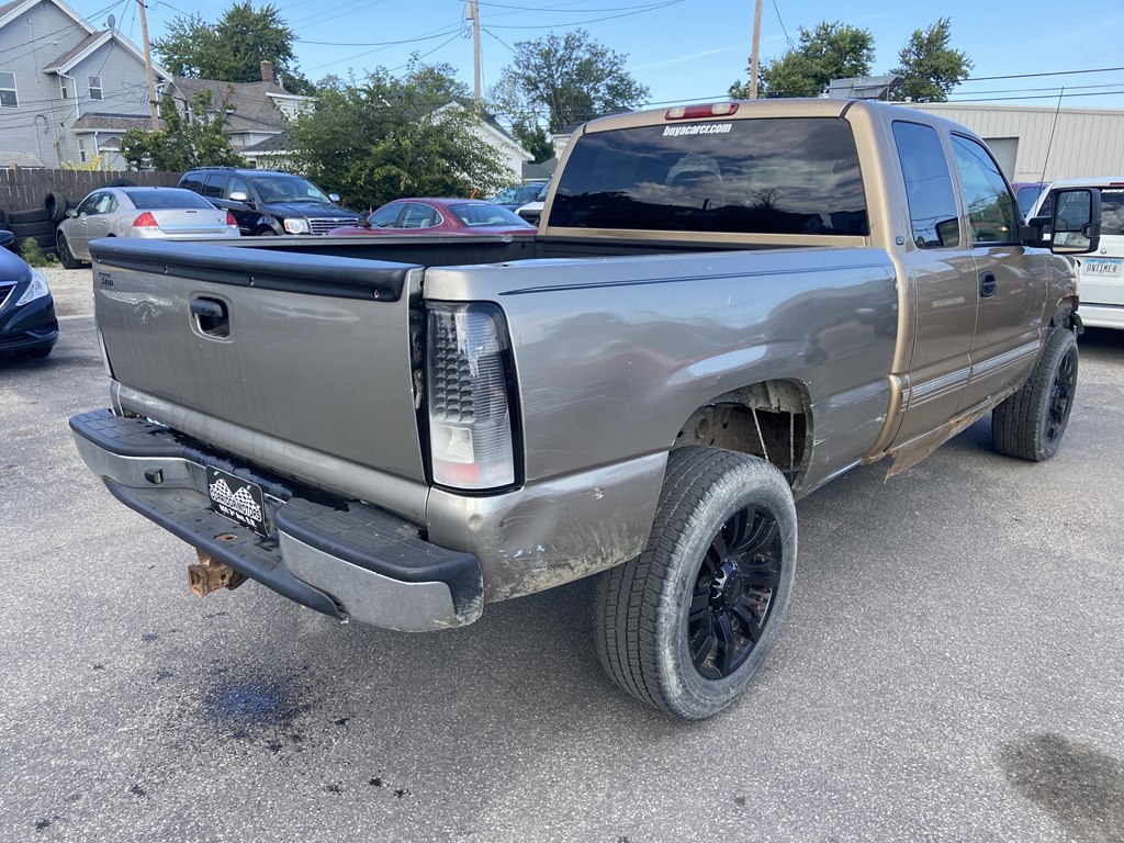 Photo 5 of this CHEVROLET SILVERADO 2500