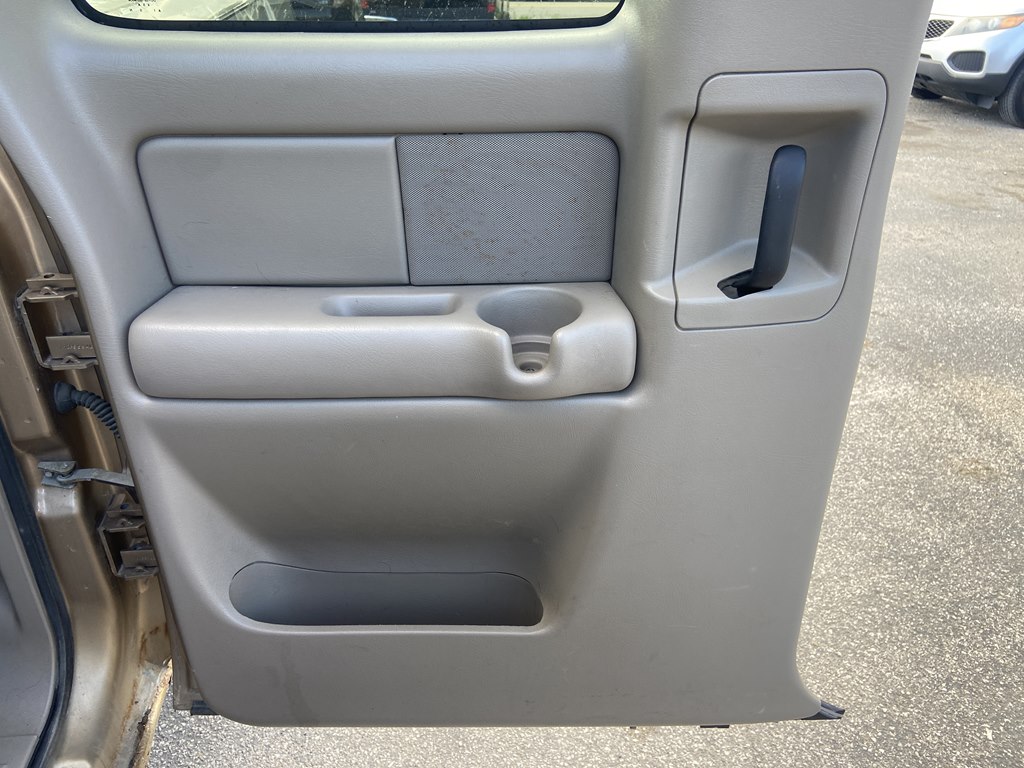 Photo 11 of this CHEVROLET SILVERADO 2500