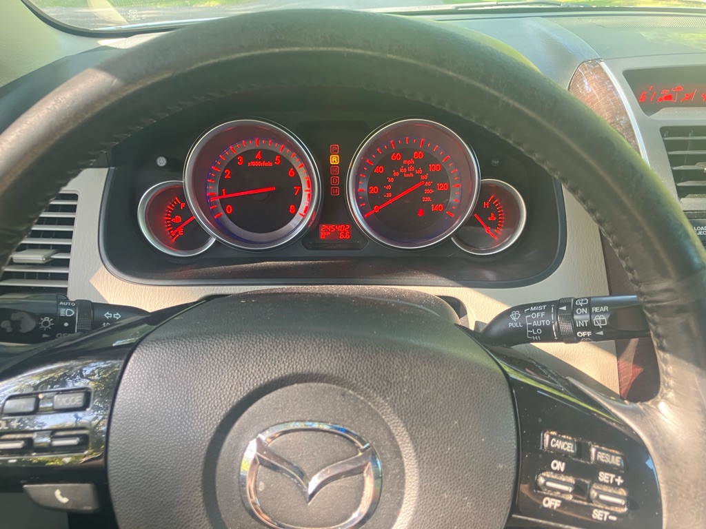 Photo 11 of this MAZDA CX-9