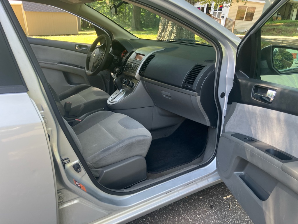 Photo 7 of this NISSAN SENTRA