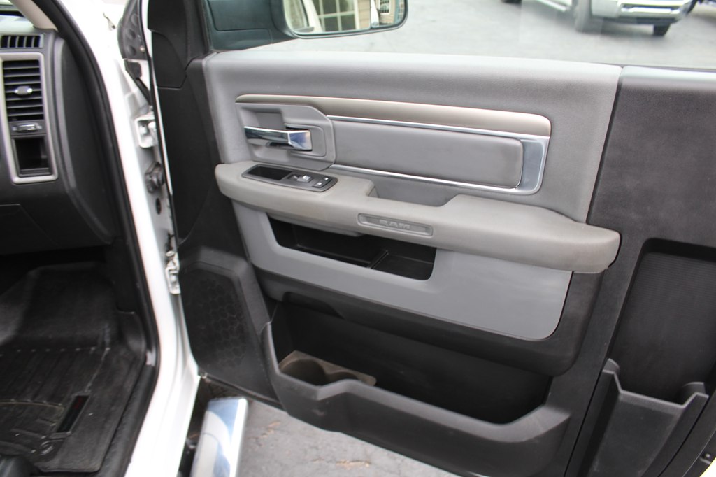 2018 RAM Ram 3500 Pickup Tradesman - Photo 30