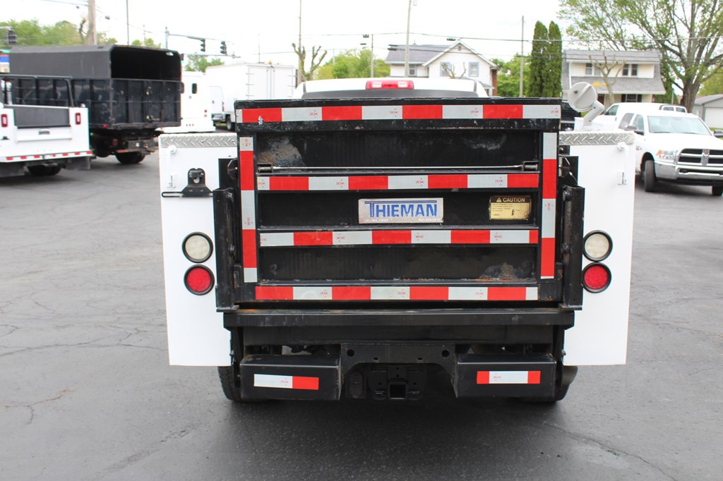 2018 Ram 3500 SERV BODY 4x4 SRW TRADESMAN DIESEL - Image 5