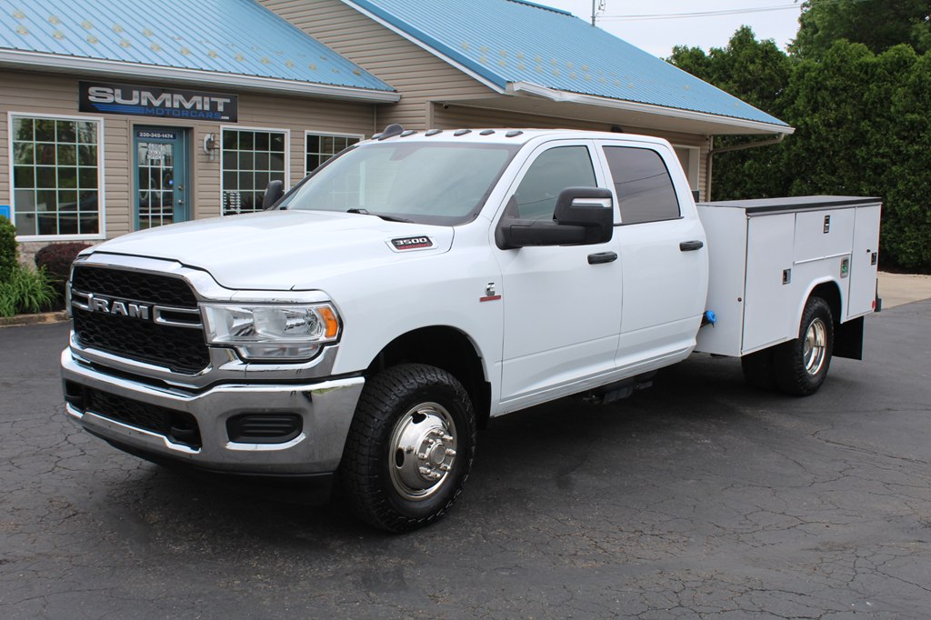 2024 RAM 3500 Tradesman 4X4 Crew Cab's photo