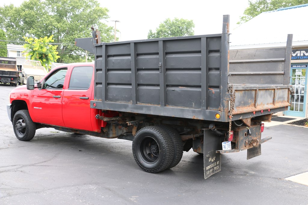2011 Chevrolet 3500 DUMP TRUCK 4x4 DIESEL DUMP TRUCK - Image 3