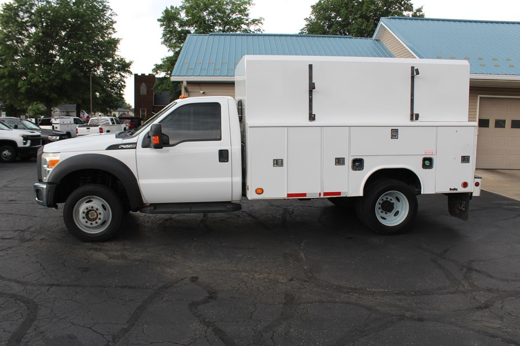 Photo 2 of 2014 FORD F550 SERV BODY 4x4 ENCLOSED SERVICE BODY DIES